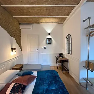 Domus Avi - Gasthof Rom