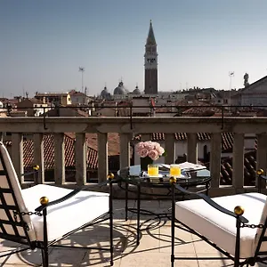 ***** Hotel Nolinski Italië