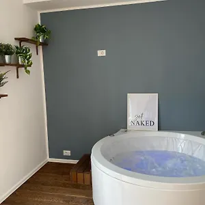 https://il-portico-la-spezia.hotelitalianriviera.com