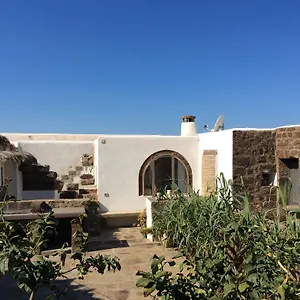 Le Maioliche Scauri (Sicily)