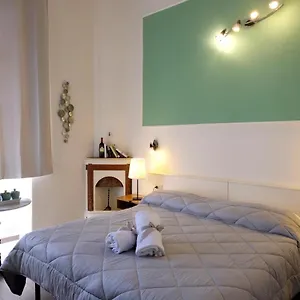 *** Gasthuis Residenza Le Rondini Italië