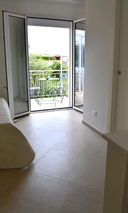 B&B Sole&Sale San Leone 0*,